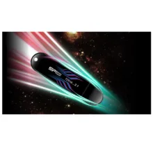 فلش مموری 128 گیگابایت سیلیکون پاور مدل Blaze B10 با رابط USB سه‌نقطه‌یک، سازگار با USB یک‌نقطه‌یک، USB دو‌نقطه‌صفر و USB سه‌نقطه‌صفر، دارای نشانگر LED و خطوط بدنه تغییررنگ‌دهنده در دمای بالاتر از 31 درجه سانتی‌گراد