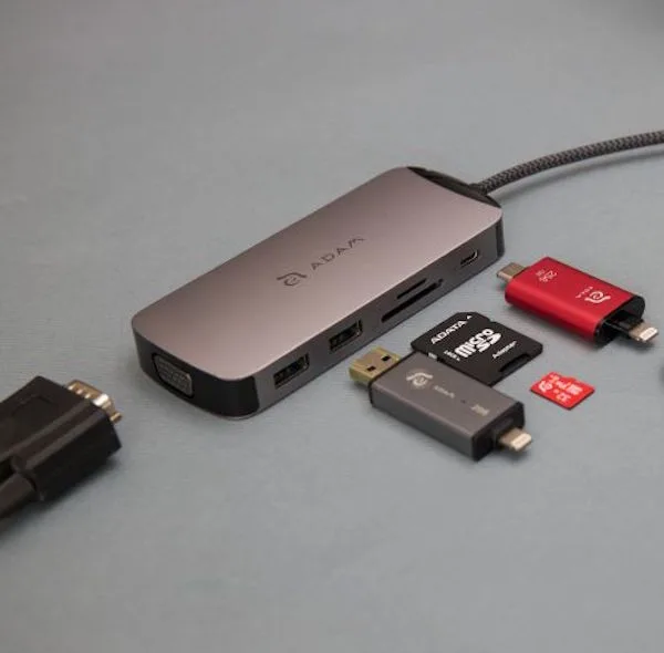 هاب 10 پورت USB-C آدام المنتس مدل CASA Hub X