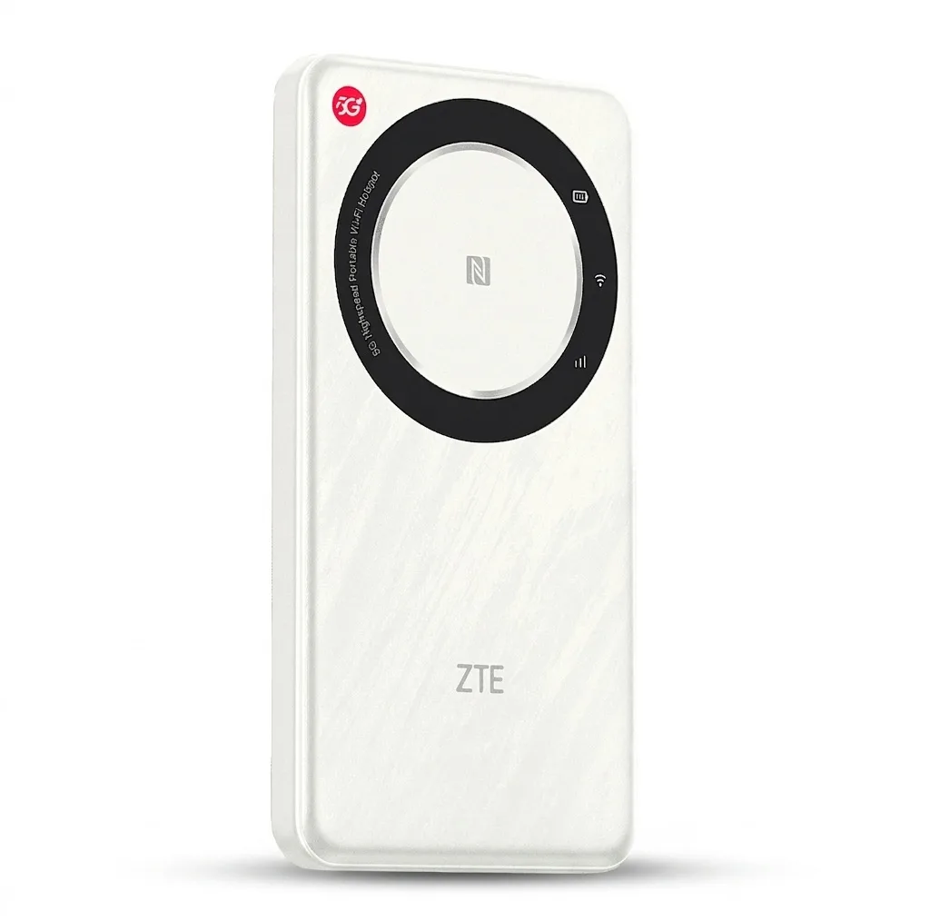 مودم جیبی 5G زد تی ای مدل U30 Air با باتری 4500 میلی‌آمپر ساعت، پشتیبانی از 10 کاربر همزمان، اتصال بی‌سیم Wi-Fi و درگاه USB Type-C برای اینترنت پرسرعت همراه