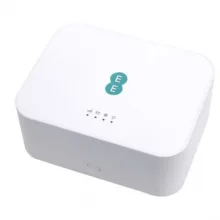 مودم رومیزی 4.5G ای ای مدل D412C57 با پشتیبانی از Cat7، سرعت دانلود 300Mbps و آپلود 100Mbps، وای فای دوبانده 802.11a/b/g/n/ac، اتصال همزمان 64 کاربر، دو پورت گیگابیتی و قابلیت اتصال آنتن خارجی