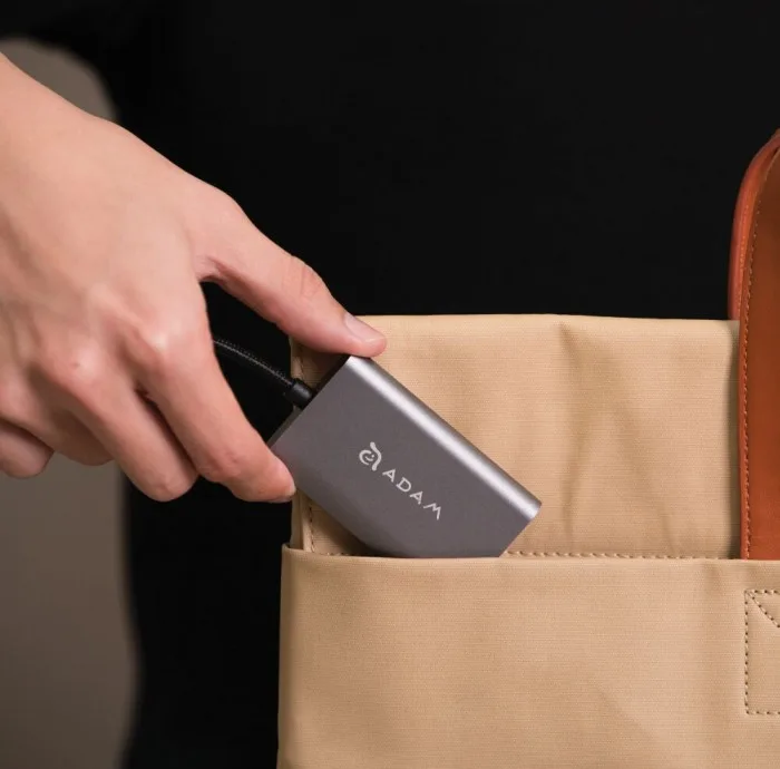 هاب 4 پورت USB-C آدام المنتس مدل Casa A01m