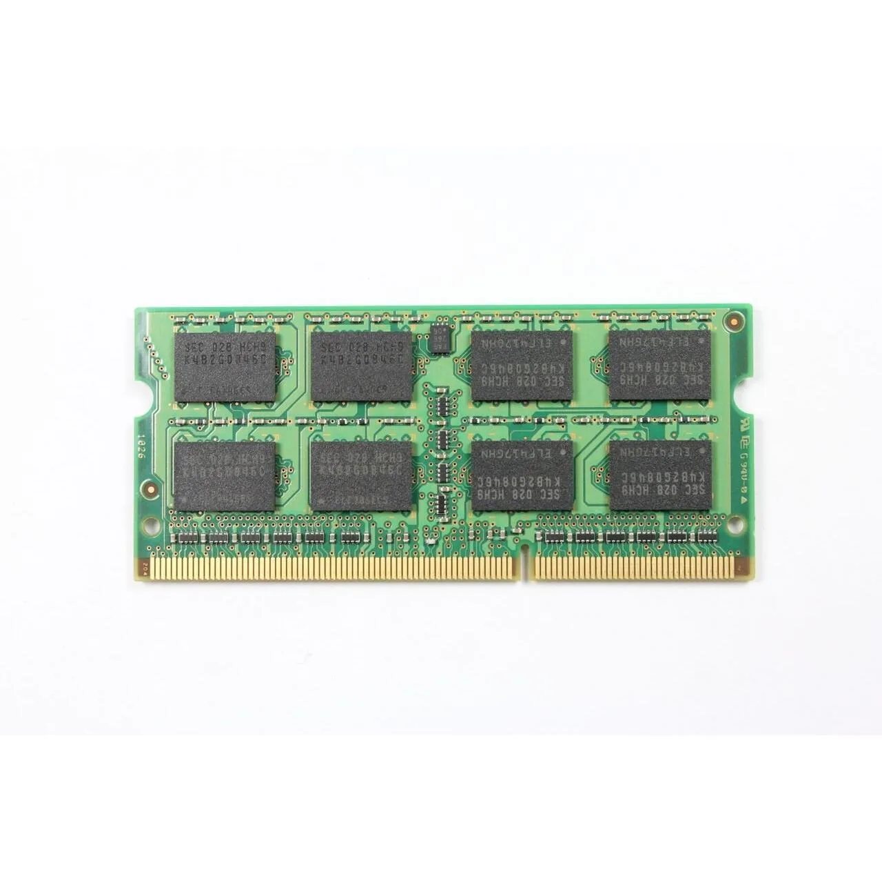 رم لپ‌تاپ DDR3 تک کاناله 4 گیگابایت سامسونگ مدل M471B5273CH0-CH9 فرکانس 1333 مگاهرتز، تایمینگ CL9، ولتاژ کاری 1.5 و 1.35 ولت، نوع SO-DIMM با 204 پین