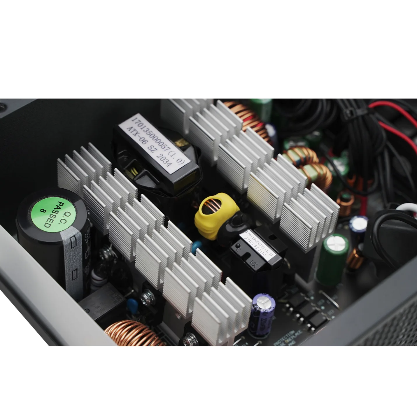 منبع تغذیه کامپیوتر دیپ کول مدل PF750