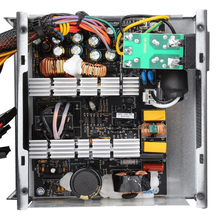 منبع تغذیه کامپیوتر اوست مدل AV700-BW