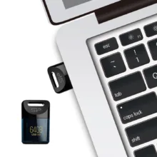 فلش مموری سیلیکون پاور Jewel J06 ظرفیت 64 گیگابایت، رابط USB 3.1 و سازگار با USB 2.0، مقاوم در برابر آب، گرد و غبار و لرزش، ابعاد کوچک و وزن سبک