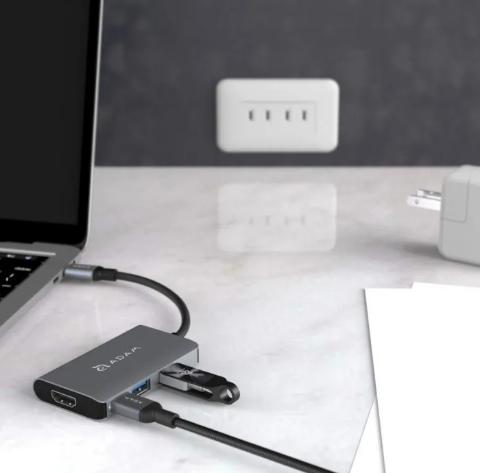 هاب 4 پورت USB-C آدام المنتس مدل Casa A01m